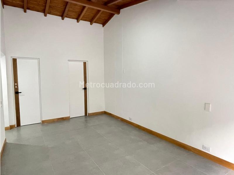 Casa de 3 Alcobas y 3 Baños en San Lucas, El Poblado - 5