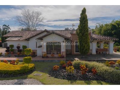 Casa de 3 alcobas en venta en Llanogrande, Medellín, 300 m² · foto 2 de 11