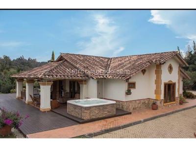 Casa de 3 alcobas en venta en Llanogrande, Medellín, 300 m² · foto 3 de 11
