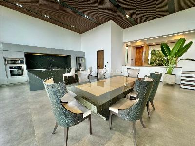 Casa de 5 alcobas en venta en Llanogrande, Medellín · foto 3 de 18