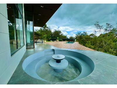 Casa de 5 alcobas en venta en Llanogrande, Medellín · foto 10 de 18