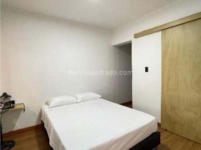 Casa de 5 alcobas en arriendo en Avenida Jardin, Medellín, 370 m² · foto 12 de 20