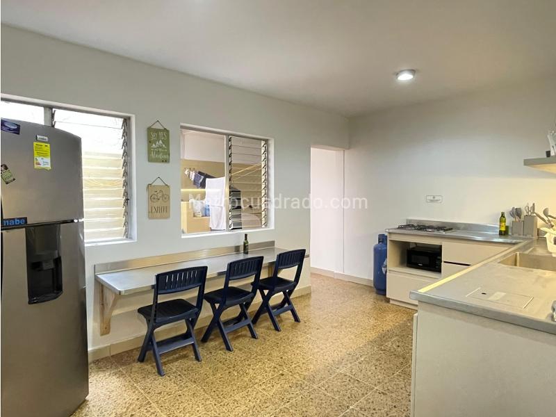 Elegant 5BR House in Laureles Area - 4