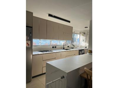 Apartamento de 3 alcobas en venta en Los Balsos, Medellín, 118 m² · foto 5 de 12