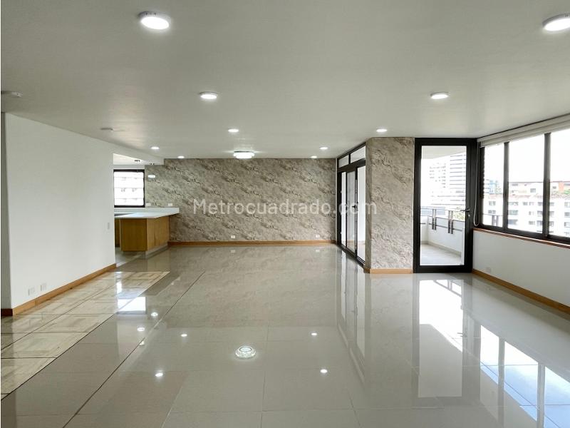 Modern 3BR Apartment with Social Areas in La Linde - 3