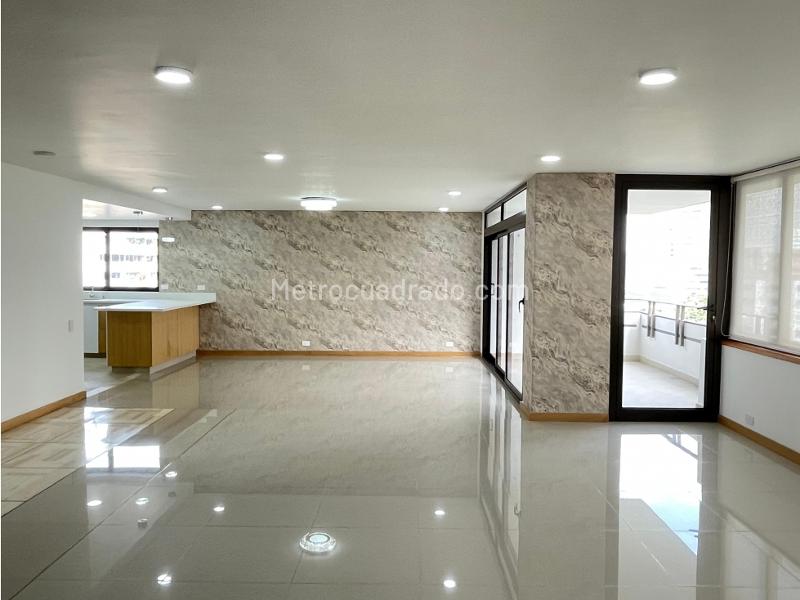 Modern 3BR Apartment with Social Areas in La Linde - 8