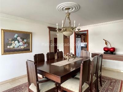 Apartamento de 2 alcobas en venta en La Linde, Medellín, 212 m² · foto 2 de 20