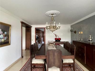 Apartamento de 2 alcobas en venta en La Linde, Medellín, 212 m² · foto 6 de 20