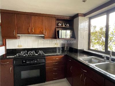 Apartamento de 2 alcobas en venta en La Linde, Medellín, 212 m² · foto 11 de 20