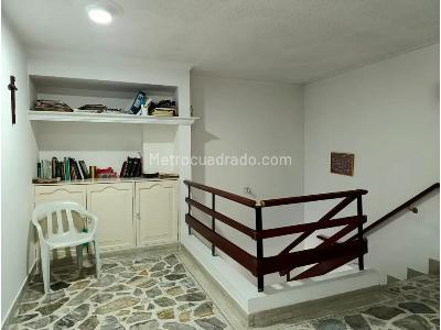 Apartamento de 3 alcobas en venta en El Tesoro, Medellín, 152 m² · foto 8 de 13