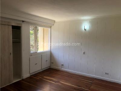 Apartamento de 3 alcobas en venta en Conquistadores, Medellín, 204 m² · foto 8 de 11