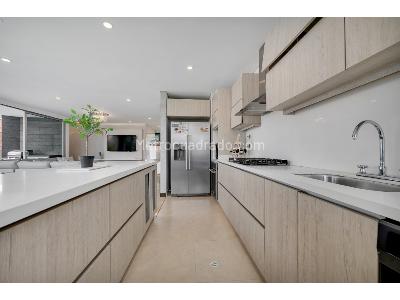 Apartamento en venta en Castropol, Medellín · foto 4 de 15