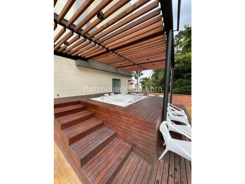 Apartamento Amoblado de 4 Alcobas en El Tesoro cerca a Servicios - 6