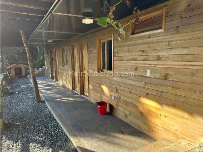Casa de 5 alcobas en venta en Santa Elena, Medellín, 300 m² · foto 7 de 20