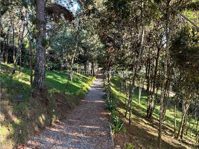 Casa de 5 alcobas en venta en Santa Elena, Medellín, 300 m² · foto 15 de 20