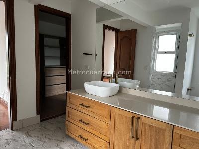 Casa de 3 alcobas en venta en Poblado (Las Palmas), Medellín, 380 m² · foto 17 de 17