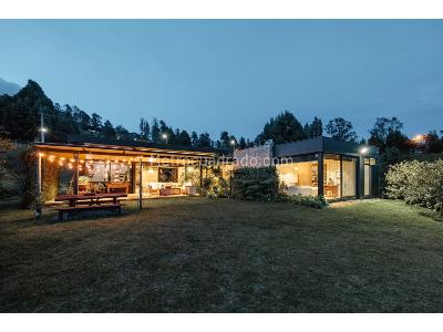 Casa de 3 alcobas en venta en Las Palmas, Medellín, 400 m² · foto 20 de 20