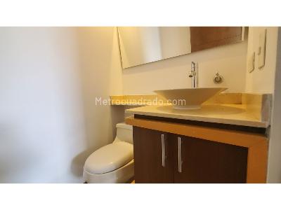Apartamento de 3 alcobas en arriendo en Castropol, Medellín, 126 m² · foto 12 de 17
