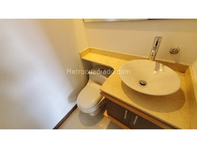 Apartamento de 3 alcobas en arriendo en Castropol, Medellín, 126 m² · foto 15 de 17