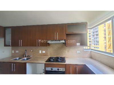 Apartamento de 3 alcobas en arriendo en Castropol, Medellín, 126 m² · foto 4 de 17