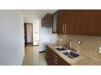 Apartamento de 3 alcobas en arriendo en Castropol, Medellín, 126 m² · foto 5 de 17