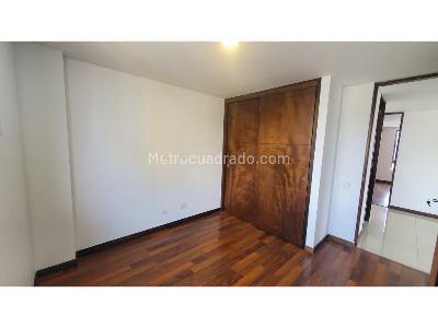 Apartamento de 3 alcobas en arriendo en Castropol, Medellín, 126 m² · foto 7 de 17
