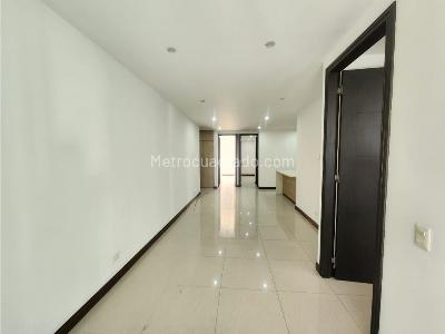 Apartamento de 3 alcobas en venta en Primer Parque De Laureles, Medellín, 110 m² · foto 7 de 13