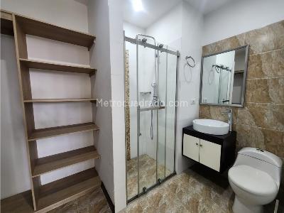 Apartamento de 3 alcobas en venta en Primer Parque De Laureles, Medellín, 110 m² · foto 11 de 13