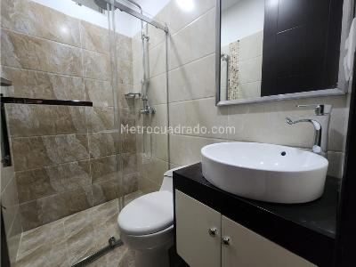Apartamento de 3 alcobas en venta en Primer Parque De Laureles, Medellín, 110 m² · foto 12 de 13