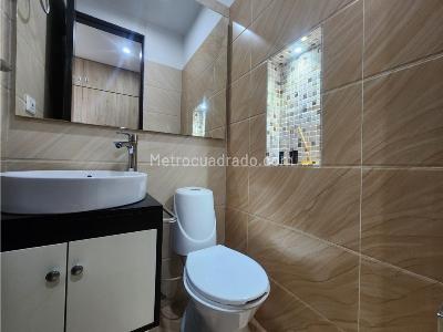 Apartamento de 3 alcobas en venta en Primer Parque De Laureles, Medellín, 110 m² · foto 13 de 13