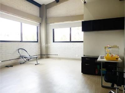 Casa de 4 alcobas en venta en Altos Del Poblado, Medellín · foto 16 de 19
