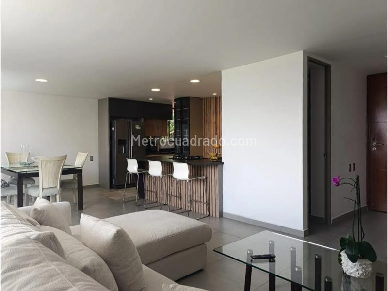 2BR Apartment for Rent in El Tesoro Gated Community (153 m²) - 2