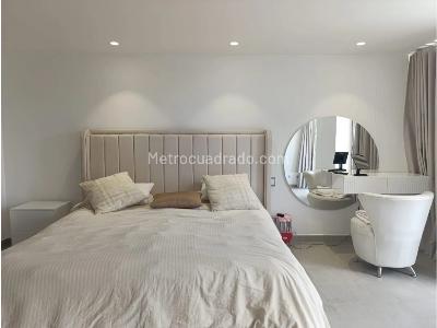 Apartamento de 2 alcobas en venta en El Tesoro, Medellín, 153 m² · foto 11 de 15