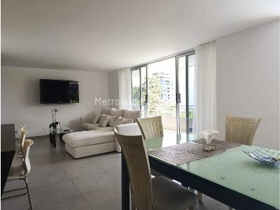 Apartamento de 2 alcobas en venta en El Tesoro, Medellín, 153 m² · foto 14 de 15