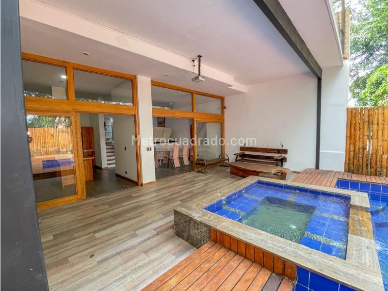 Casa Amoblada de 4 Alcobas en Alquiler en El Tesoro, Medellín - 5