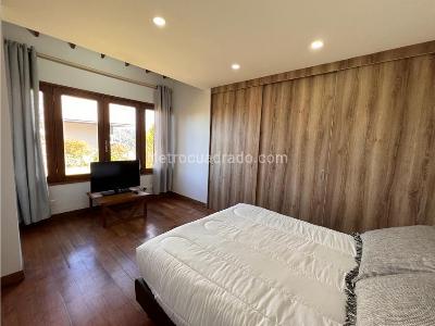 Casa de 3 alcobas en venta en Loma Del Escobero, Medellín, 210 m² · foto 8 de 14
