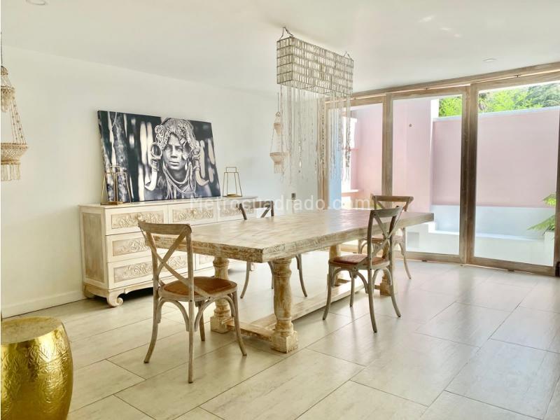 Casa Amplia de 5 Alcobas con Cocina Moderna en El Poblado - 4