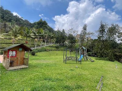 Casa de 5 alcobas en venta en Las Palmas, Medellín · foto 4 de 20