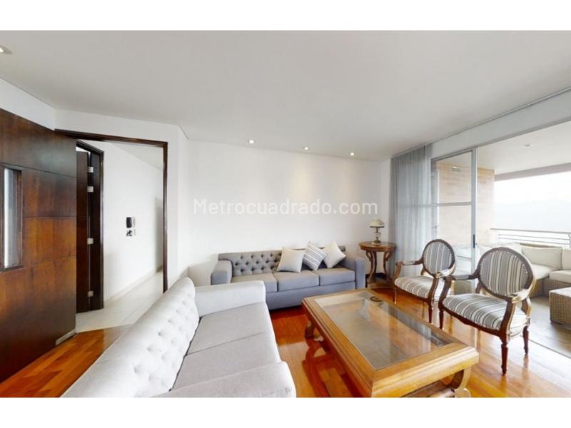 Spacious 3BR Apartment in La Calera - 3