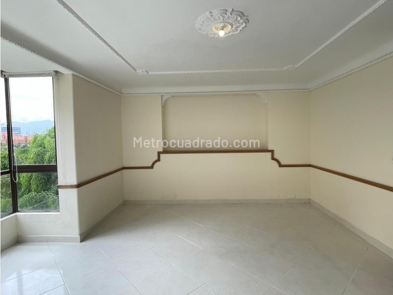 Modern 4BR Apartment in La Tomatera - 3