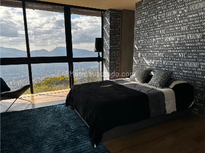 Casa de 5 alcobas en venta en Poblado (Las Palmas), Medellín, 800 m² · foto 13 de 20