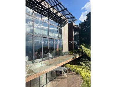 Casa de 5 alcobas en venta en Poblado (Las Palmas), Medellín, 800 m² · foto 18 de 20