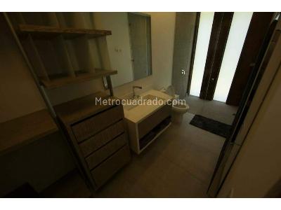 Casa de 5 alcobas en venta en Loma Del Chocho, Medellín · foto 17 de 18