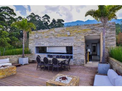 Casa de 5 alcobas en venta en Loma Del Chocho, Medellín · foto 4 de 18
