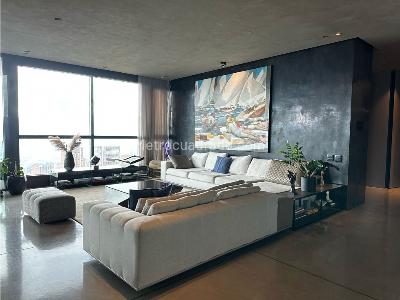 Apartamento de 3 alcobas en venta en Los Balsos, Medellín, 320 m² · foto 2 de 15