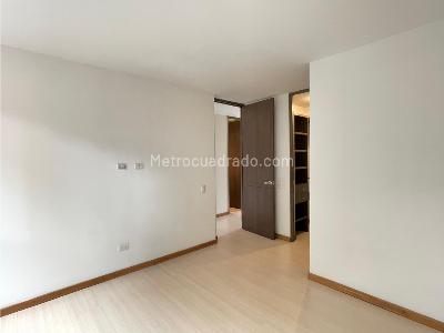Apartamento de 3 alcobas en venta en Los Parra, Medellín, 128 m² · foto 4 de 17