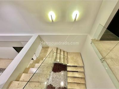 Casa de 5 alcobas en venta en Las Palmas, Medellín, 1800 m² · foto 17 de 20