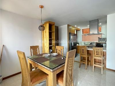 Apartamento de 3 alcobas en arriendo en Castropol, Medellín, 94 m² · foto 2 de 12
