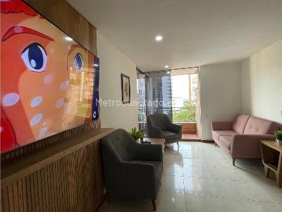 Apartamento de 3 alcobas en arriendo en Castropol, Medellín, 94 m² · foto 8 de 12