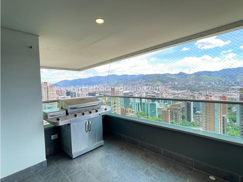 Apartamento de 3 Alcobas y 4 Baños en Los Parra - 6